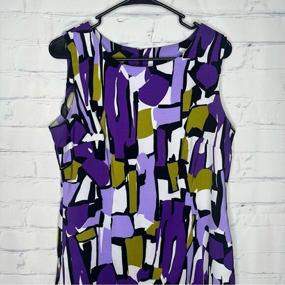 Ronni Nicole Dresses & Skirts - Ronni Nicole size 12 purple dress